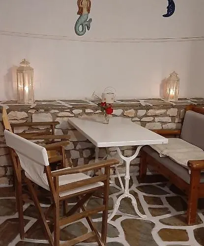 Maria In Paros 2-4 Persons