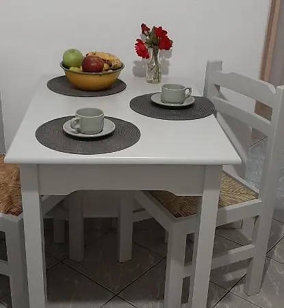 Maria In Paros 2-4 Persons * 나오우사