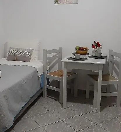 Appartamento Maria In Paros 2-4 Persons *